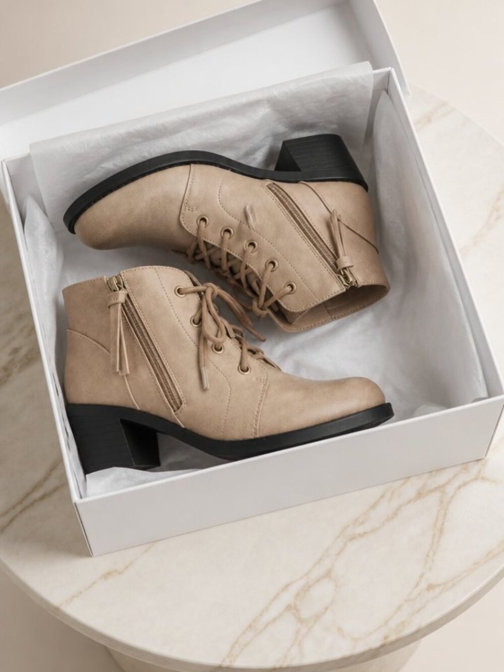 Easy Street Women's Becker Ankle Boots Taupe Size 7.5 M NEW